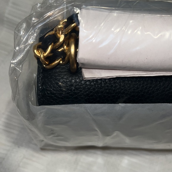 Tory Burch Small Black Leather Logo Bag - Picture 10 of 12